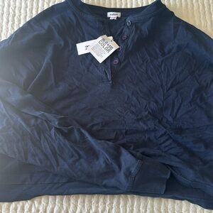 Garage cropped longsleeve